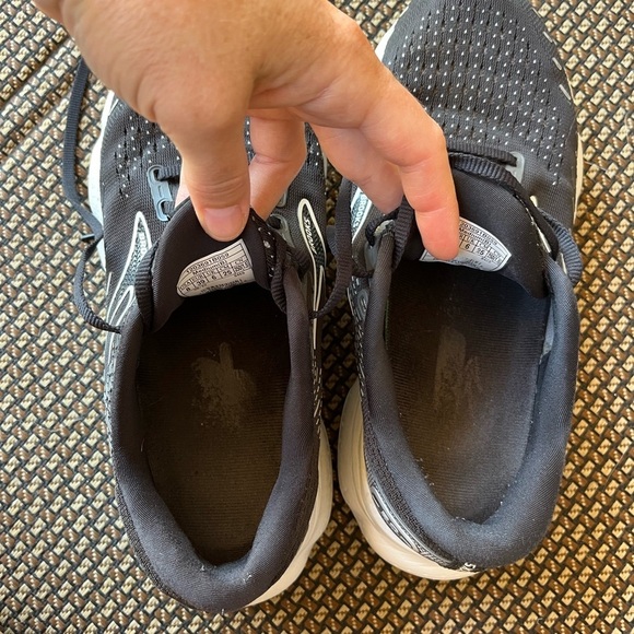 BROOKS GLYCERIN 20 Women’s Running Shoes SIZE 8 Black White Athletic Casual - Picture 9 of 11